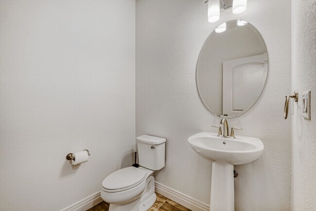 Building Photo - 1773 Spring Water Pt