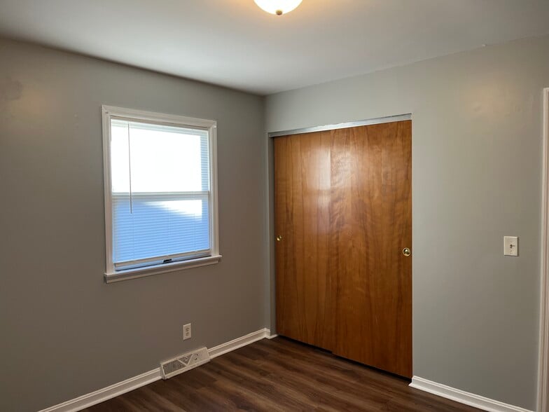 Building Photo - 169 Wyndcrest Ct