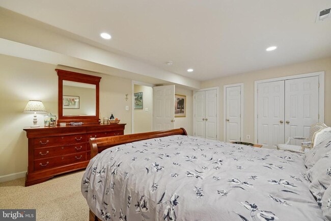 Building Photo - 8807 Ridge Rd