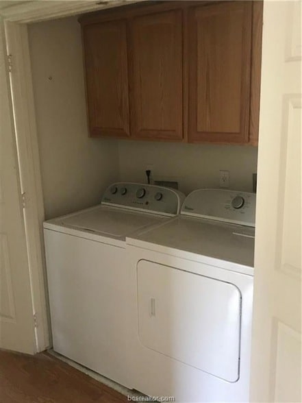 Building Photo - 3740 Marielene Cir