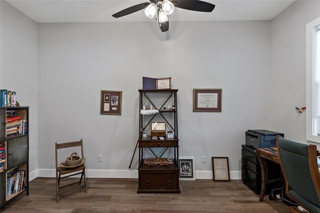 Building Photo - 3534 Parmer Crk