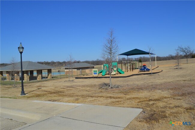 Building Photo - 1603 Neuberry Cliffe