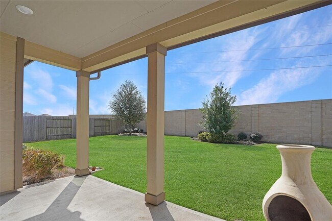 Building Photo - 2210 Thunderbolt Peak Dr