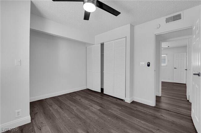 Building Photo - 842 Westminster Ave