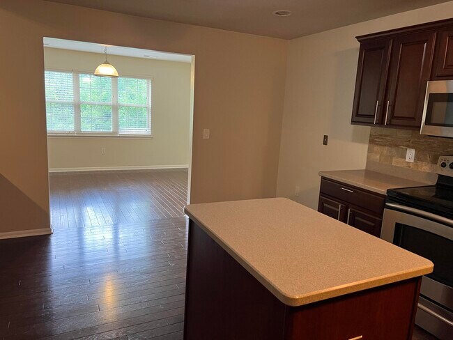 Building Photo - 39656 Rockcrest Ln