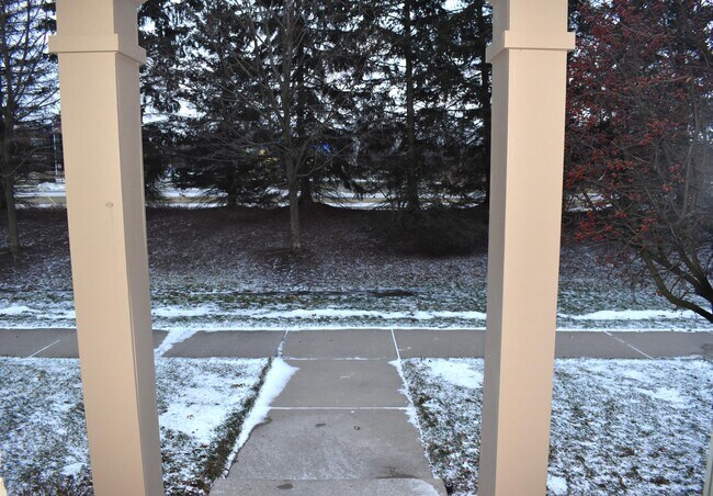 Building Photo - 44725 Ellery Ln