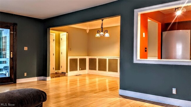 Building Photo - 25 Trenton Square