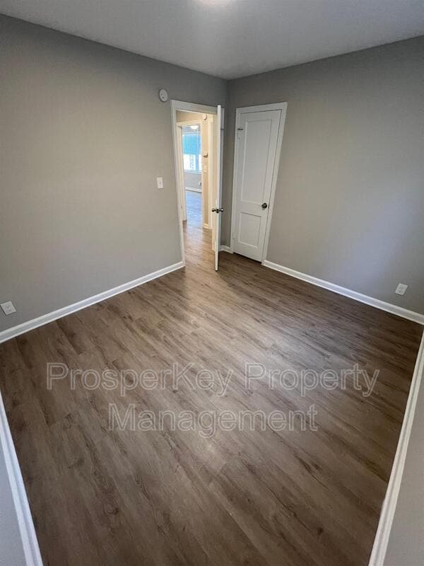 Building Photo - 849 Illges Rd