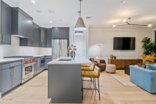 Building Photo - 19 Washington St