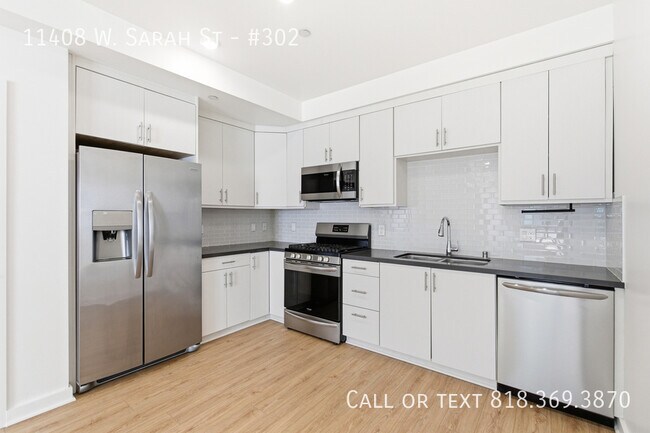 Building Photo - 11408 W Sarah St