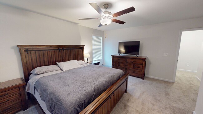 Building Photo - Pet Friendly 2023 Build in Convenient Location!