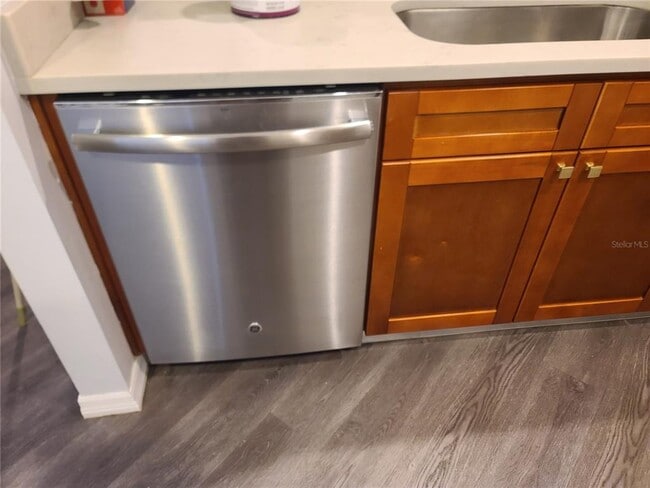 Building Photo - 4414 Cluster Dr