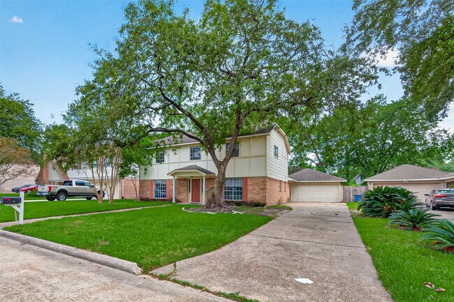 Building Photo - 5703 Green Timbers Dr