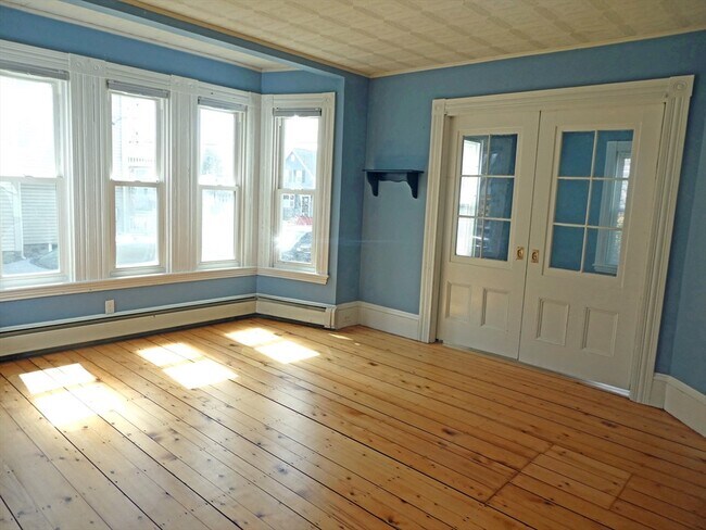 Building Photo - 55 Everett St