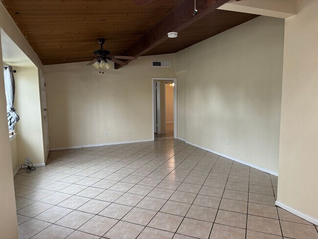 Building Photo - 3501 River Blvd