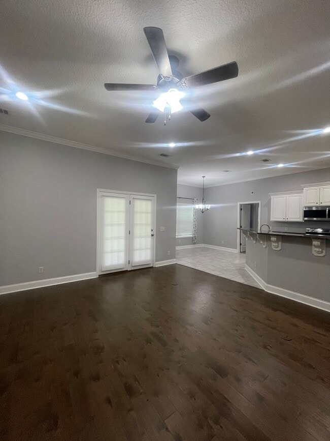 Building Photo - 24 Port Richey Way