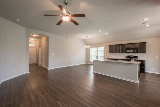 Building Photo - 7418 Masters Dr
