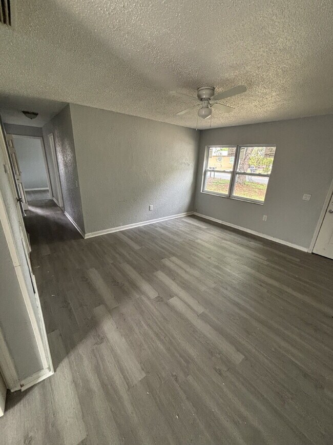 Building Photo - Newly Remodeled 4BR Home in Lake Wales – Prime Location!