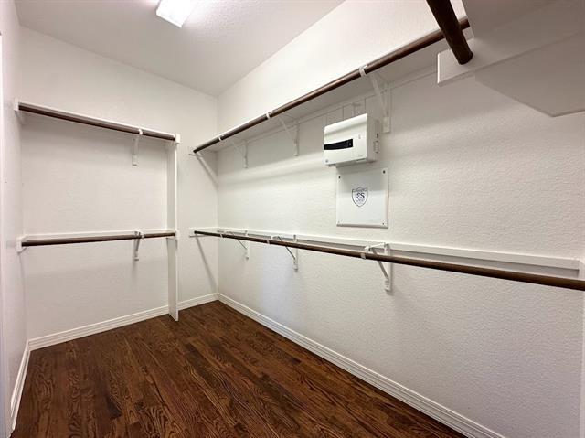 Building Photo - 2453 Ranchview Dr