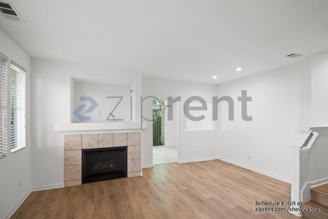 Building Photo - 343 Oleander Dr