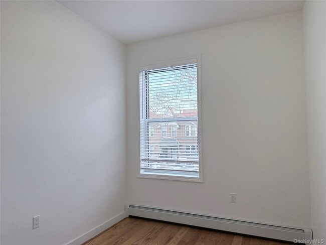 Building Photo - 40-18 50th Ave