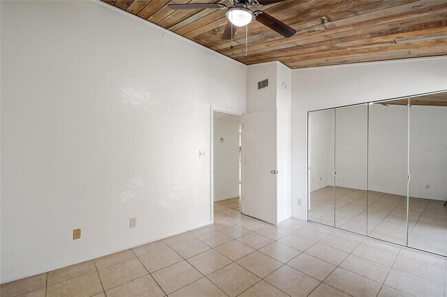 Building Photo - 200 Maitland Ave