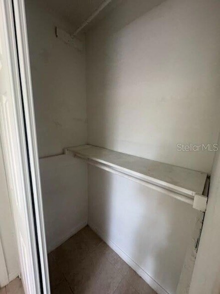 Building Photo - 217 W Whidden St