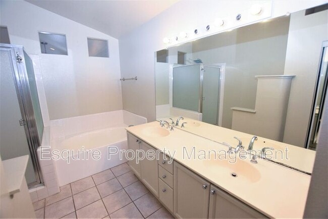 Building Photo - 1214 Oyster Pl