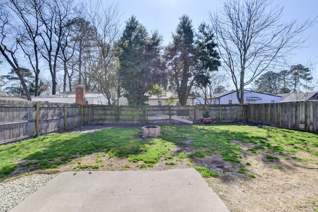 Building Photo - 4923 Krick St