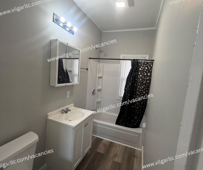 Building Photo - Hot Offer: $999 Rent for Your First 6 Months!