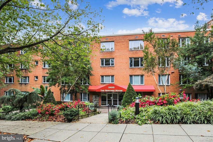 Building Photo - 2400 41st St NW