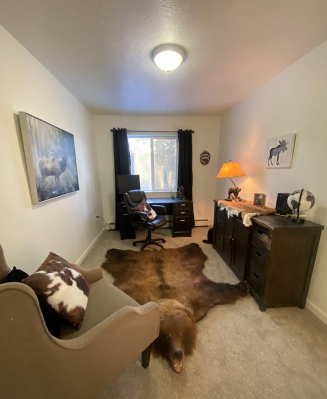 Building Photo - 1100 W Nugget Ave