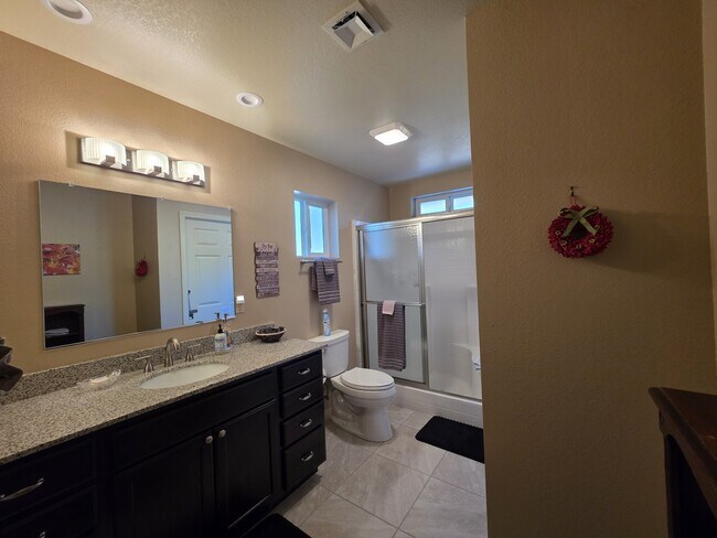 Building Photo - 7507 Tall Pine Dr