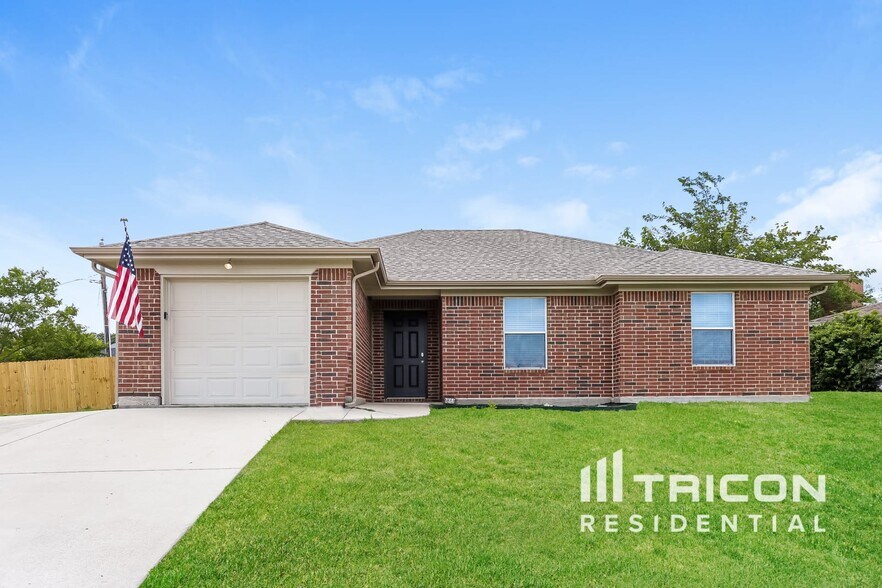 Primary Photo - 604 Cumberland Dr