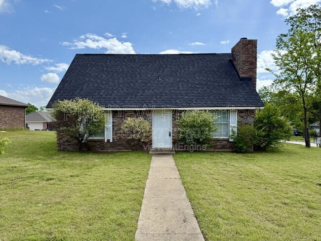 Building Photo - 1001 Weiss Ave