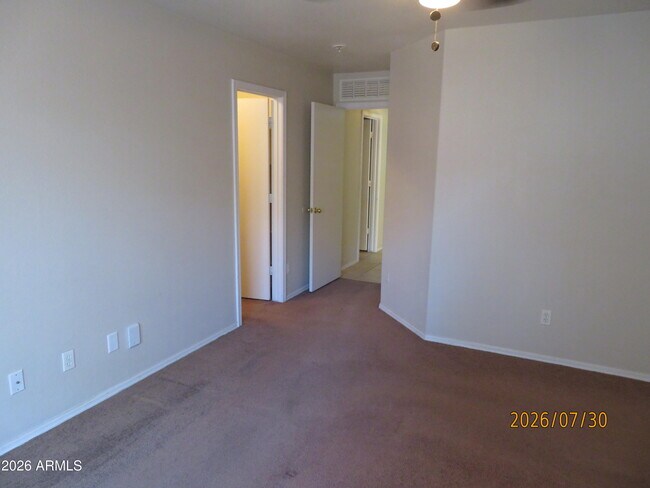 Building Photo - 15446 W Gelding Dr