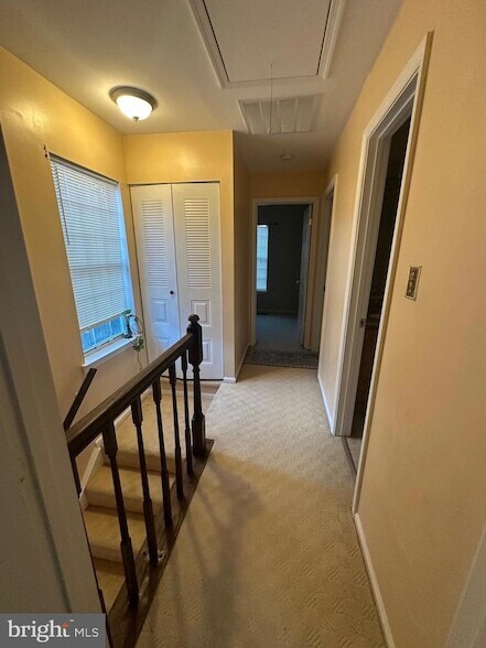 Building Photo - 326 Lancaster Square