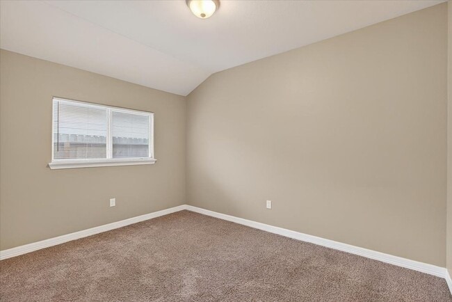 Building Photo - 6905 Anastasia Dr