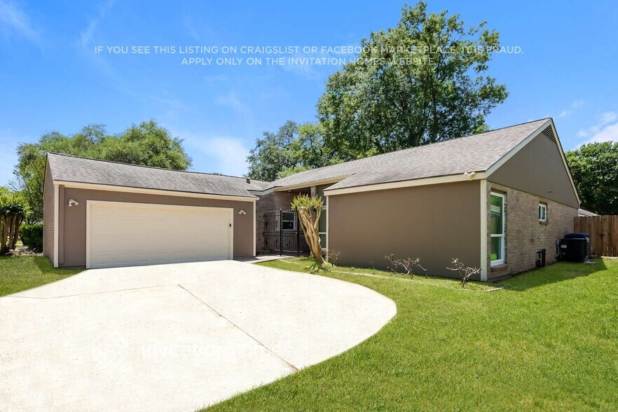 Primary Photo - 4515 Hidden Springs Dr