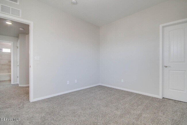 Building Photo - 916 Mormon Tea Dr