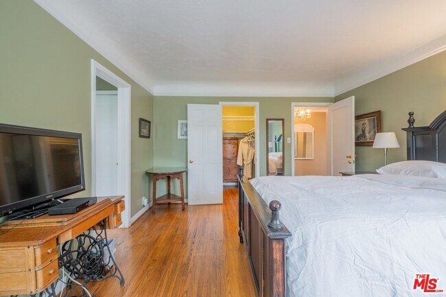 Building Photo - 8318 4th St