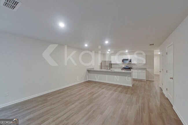 Building Photo - 373 Ironwood Ct