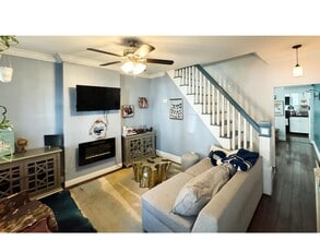 Building Photo - 2561 Sepviva St