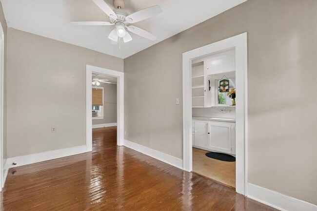 Building Photo - 4008 Burnet Rd