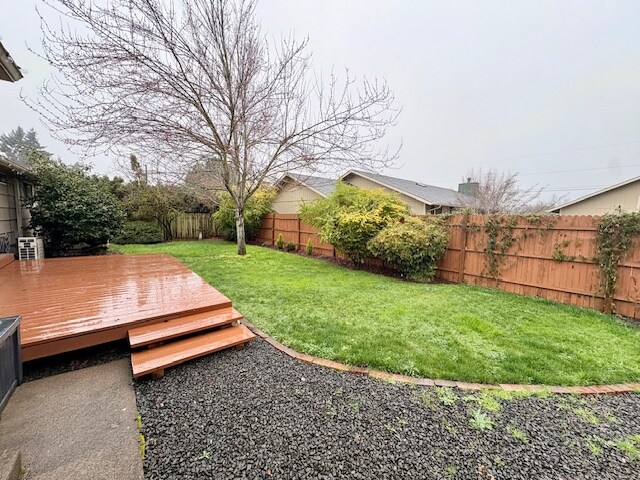 Building Photo - 2225 Willona Dr