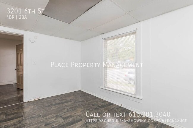 Building Photo - 3201 6th St