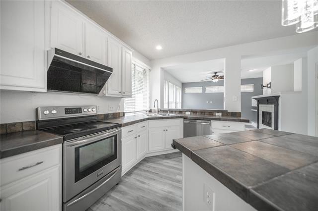 Building Photo - 1812 Ingleside Dr