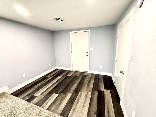 Building Photo - 1222 Hargrove St