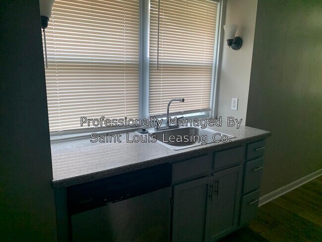 Building Photo - 8758 Burton Ave