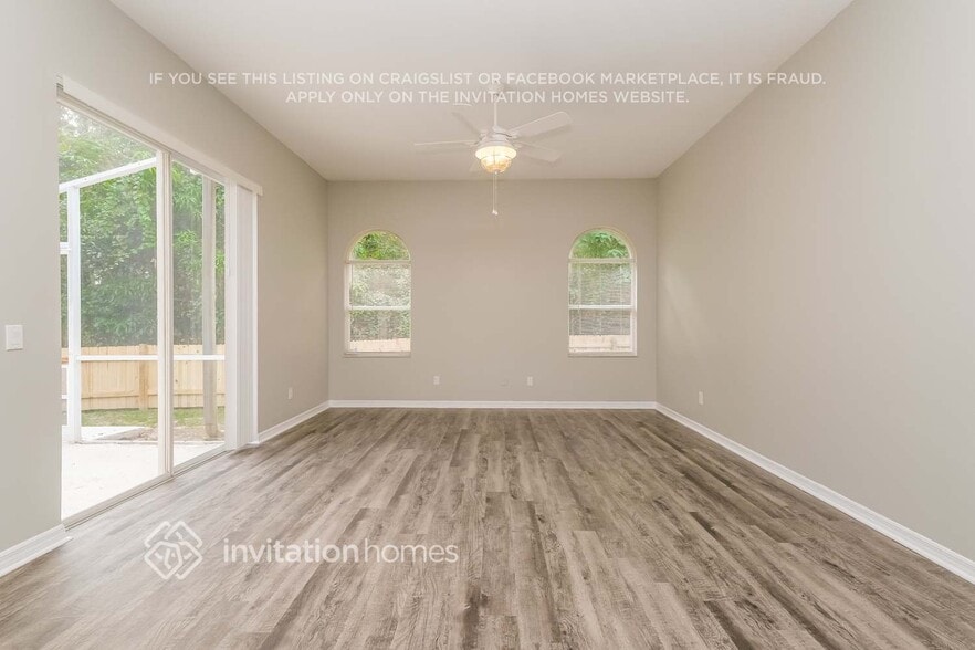 Building Photo - 479 Carriage House Ln